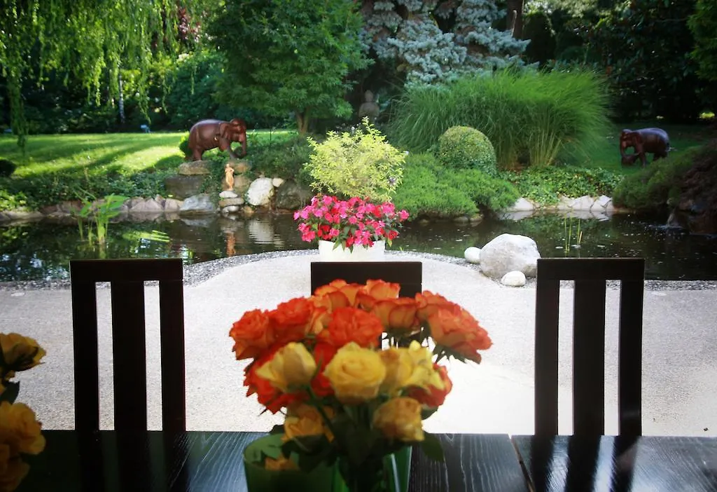 **** Guest house Villa Esprit3 Geneva Switzerland