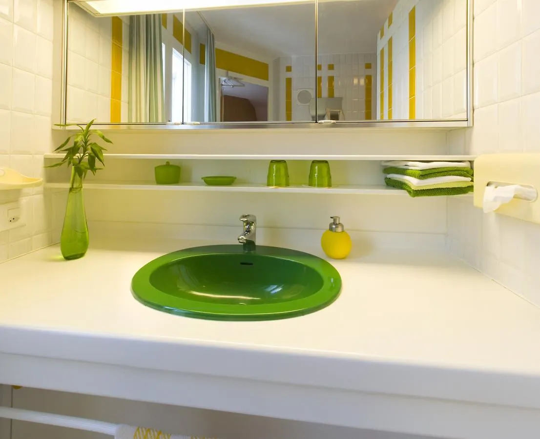 **** Guest house Villa Esprit3 Geneva Switzerland